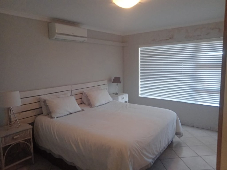 6 Bedroom Property for Sale in Aston Bay Eastern Cape